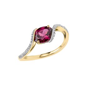 Elegant Twist Garnet Ring in 9ct Gold